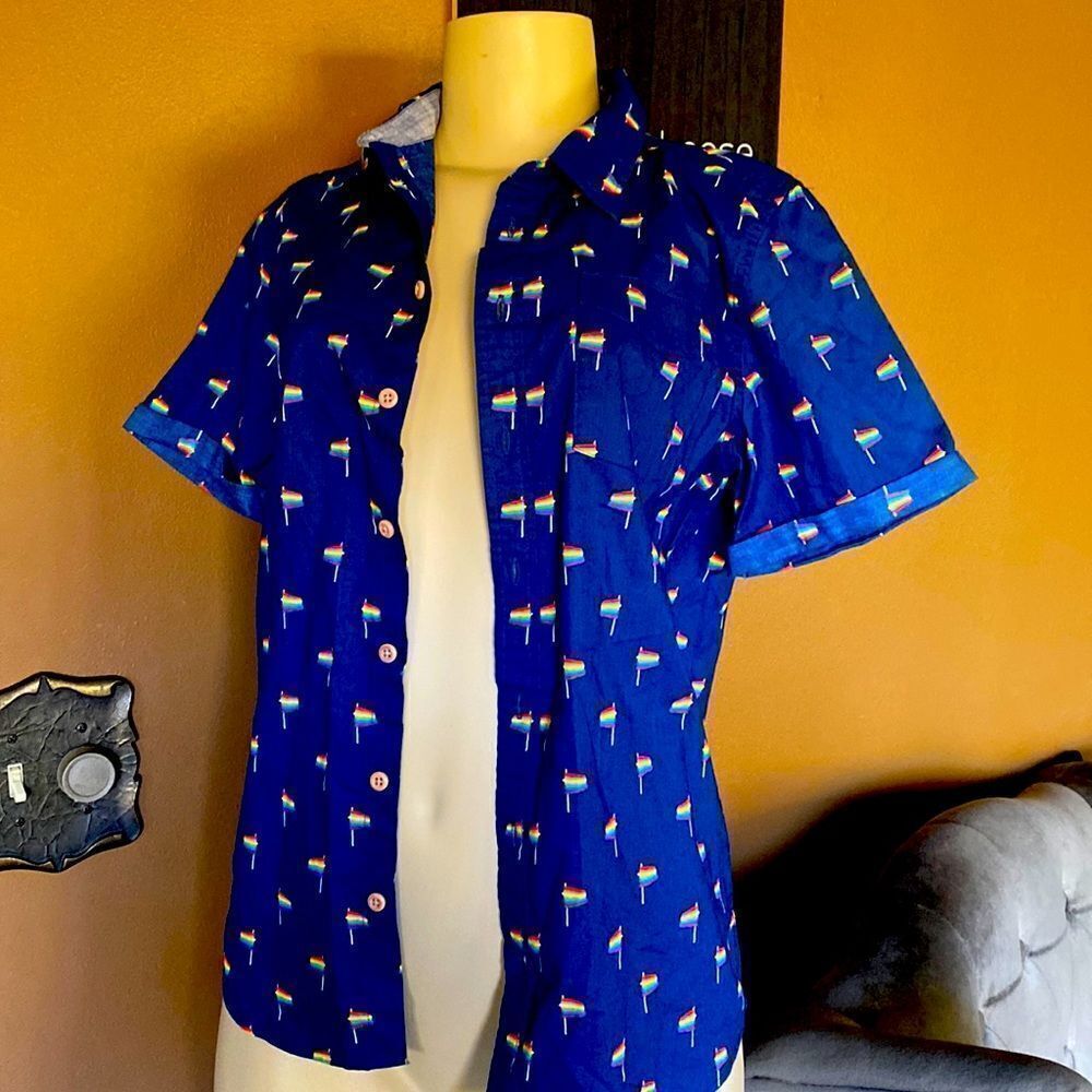 Rainbow 🌈 Flag Shirt size Large button up dress shirt